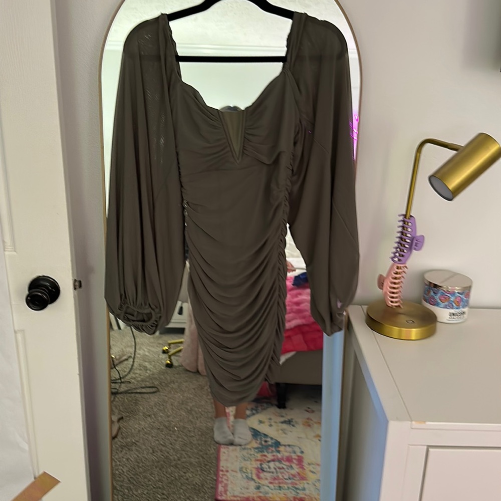 Boutique homecoming dress - size medium - green